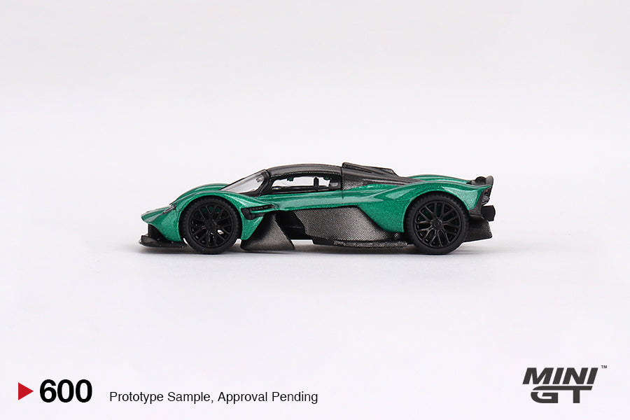 Mini GT #600 Aston Martin Valkyrie – Racing Green