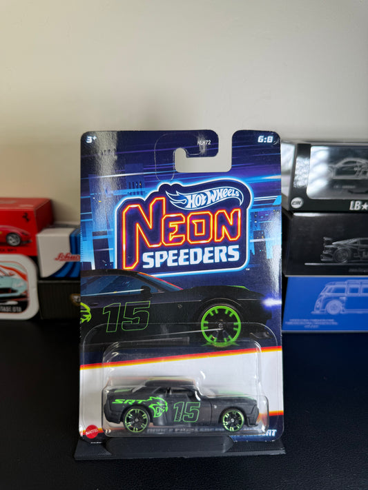 Hot Wheels 2024 Neon Speeders ‘15 Dodge Challenger SRT Hellcat #6/8