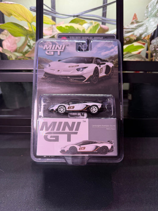 [CHASE] Mini GT #842 Lamborghini Aventador SVJ 63 - Bianco Asopo