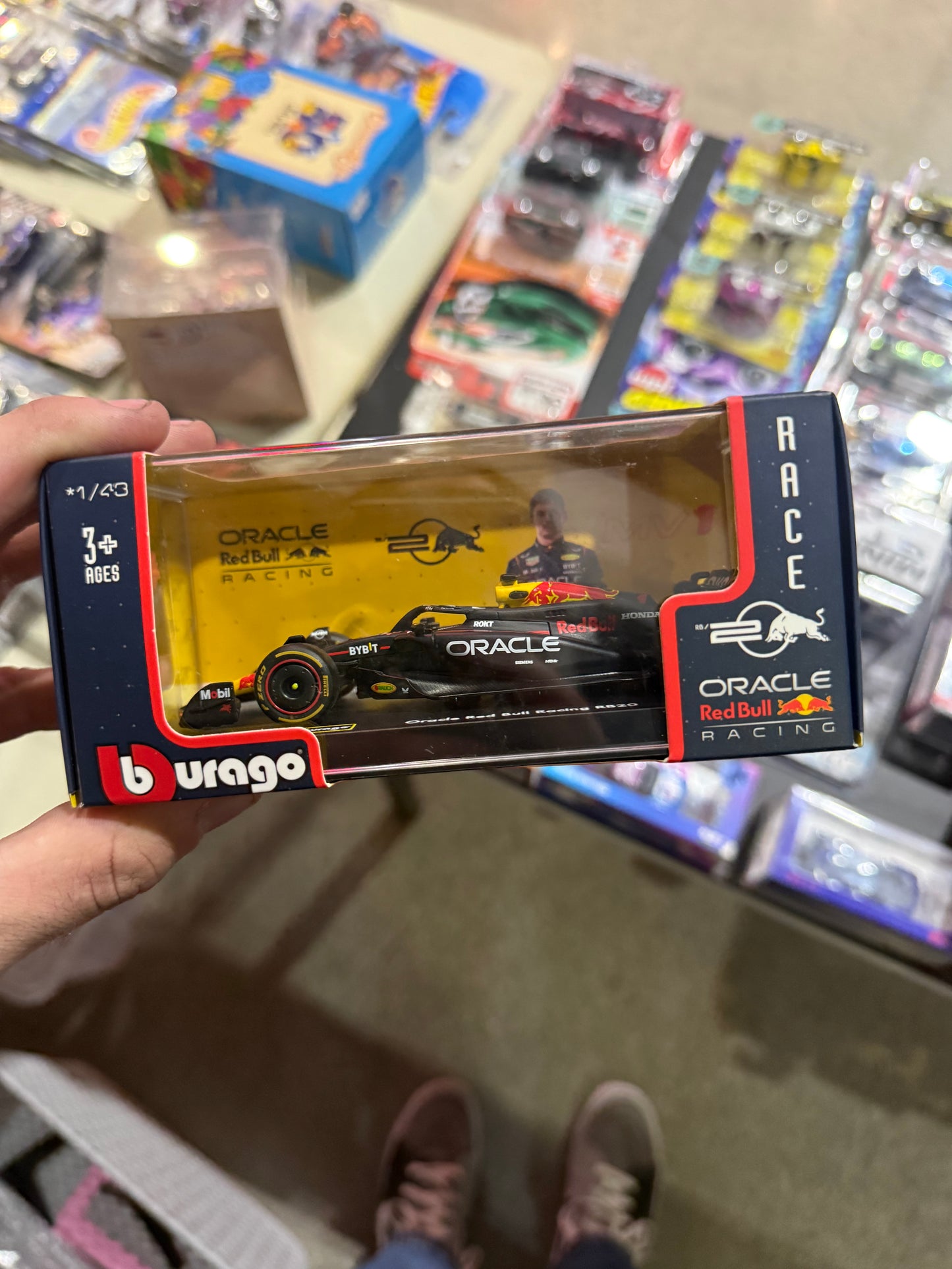 Burago Oracle Red Bull Racing RB20 Max Verstappen