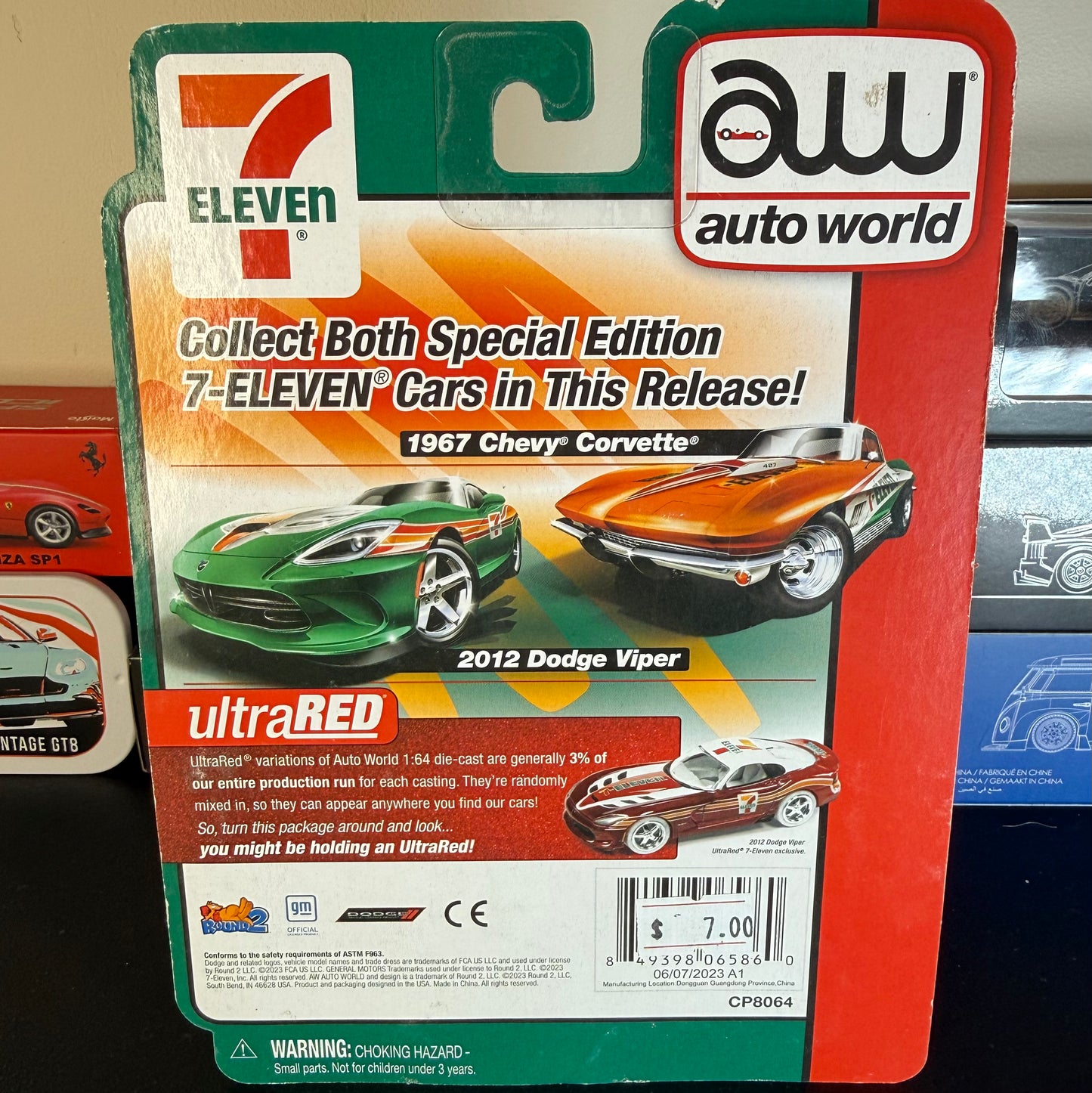 Auto World Deluxe Series 7-Eleven Exclusive 2012 Dodge Viper #2