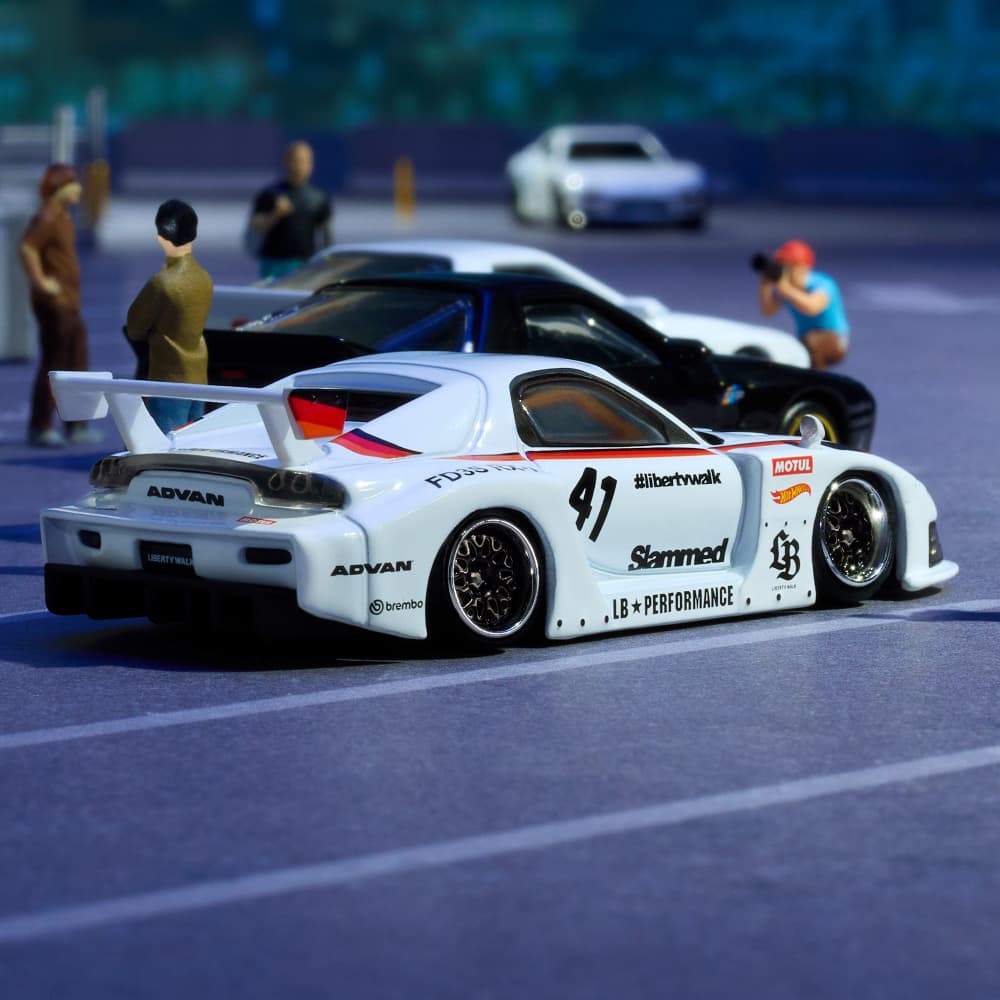 Hot Wheels Elite 64 Mazda RX-7 Liberty Walk
